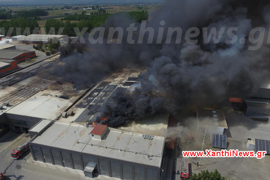 Ξάνθη: Εσβησε η φωτιά στο εργοστάσιο – Προληπτικά μέτρα προστασίας τα επόμενα 24ωρα (φωτογραφίες και βίντεο)-8