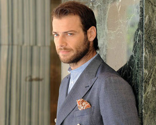 Κατερίνα Γερονικολού: Στο ρόλο της Λίζας Πετροβασίλη στο ”Χτυποκάρδια στο θρανίο”-2