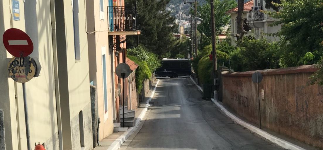 Υπό αστυνομικό κλοιό στη Λέσβο ο Αλ. Τσίπρας – Καθολική η συμμετοχή στην απεργία (φωτογραφίες)-2