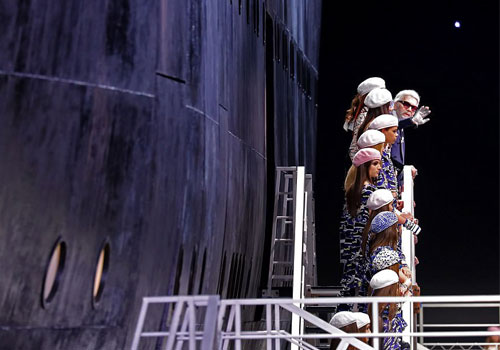 Ένα αληθινό κρουαζιερόπλοιο στην πασαρέλα για τον οίκο Chanel-7