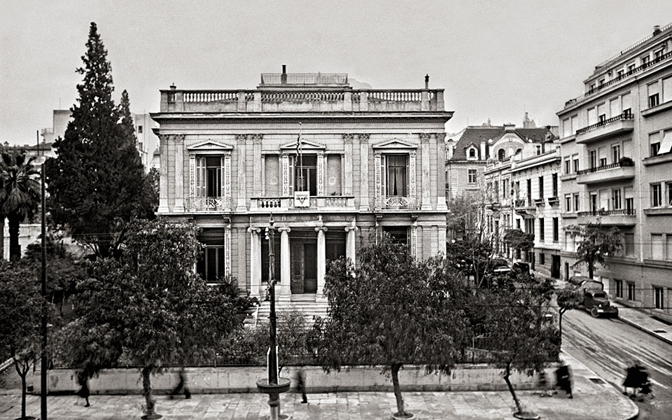 Mια φορά κι έναν καιρό-10