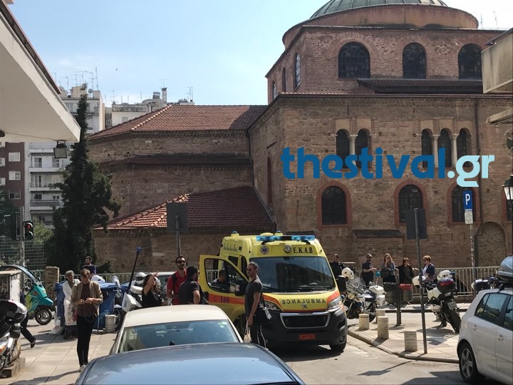 Εντοπίστηκαν 5 χειροβομβίδες σε σπίτι στη Θεσσαλονίκη (φωτό – βίντεο)-2