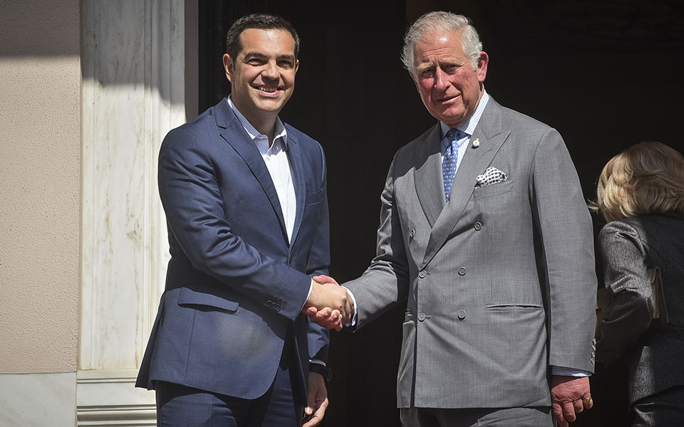 Στην Ελλάδα Κάρολος – Καμίλα: «Εχω μόνο θερμά λόγια για τη σχέση των δύο χωρών» (φωτό-βίντεο)-5