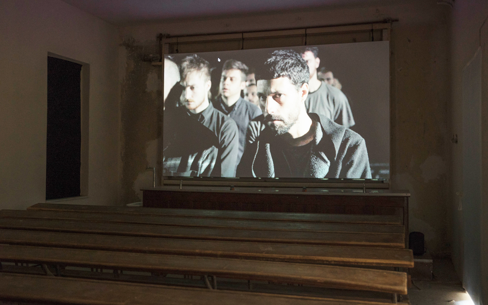 Οι ικέτες προδόθηκαν αλλά έγιναν αφήγηση-1