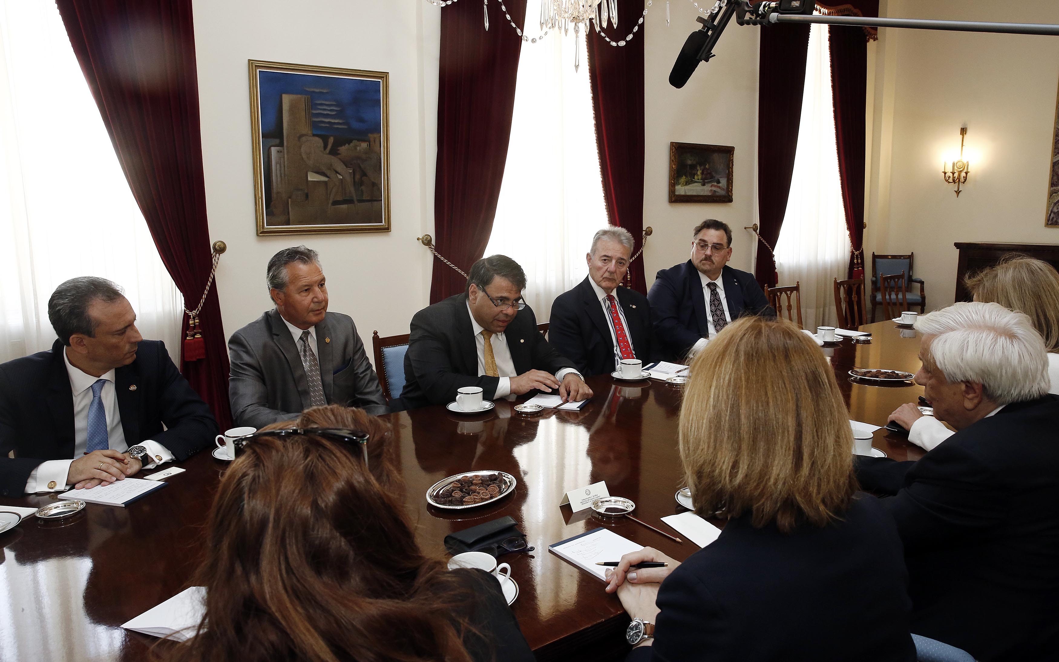 Παυλόπουλος: Επινόηση κάποιων οι γκρίζες ζώνες στο Αιγαίο-2