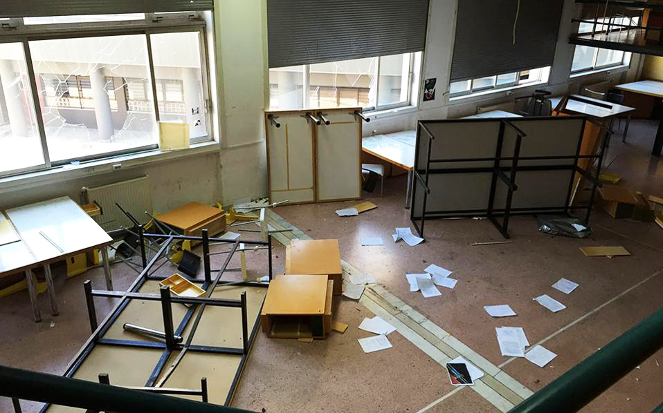 Η ανομία έχει εγκατασταθεί στα ΑΕΙ-1