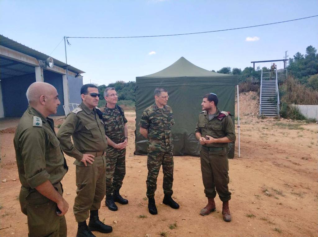 Επίσκεψη του αρχηγού ΓΕΣ στο Ισραήλ (φωτό)-1