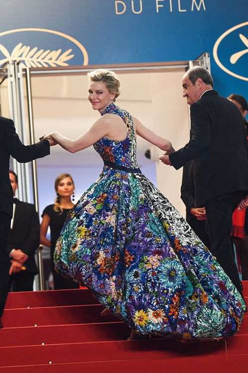 Η Cate Blanchett φόρεσε φόρεμα Ελληνίδας σχεδιάστριας και μάγεψε τις Κάννες!-2