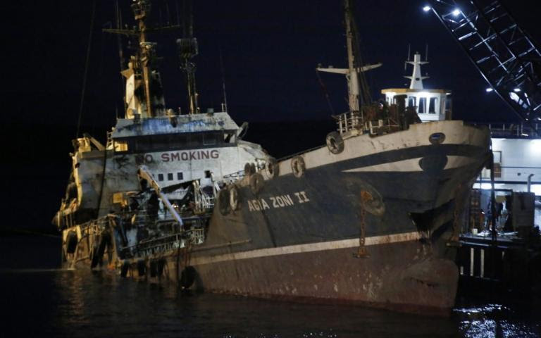 Οκτώ μήνες από το ναυάγιο του Αγία Ζώνη ΙΙ: Καθάρισε ο Σαρωνικός;-4