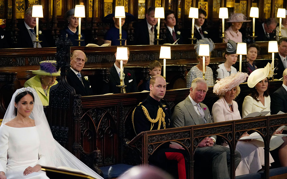 Με λαμπρότητα, βρετανική παράδοση αλλά και καινοτομίες ο βασιλικός γάμος-8