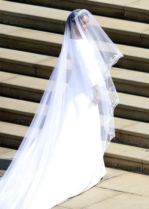 Ο συμβολισμός πίσω από το Givenchy νυφικό της Meghan Markle!-1