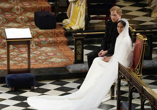 Ο συμβολισμός πίσω από το Givenchy νυφικό της Meghan Markle!-6