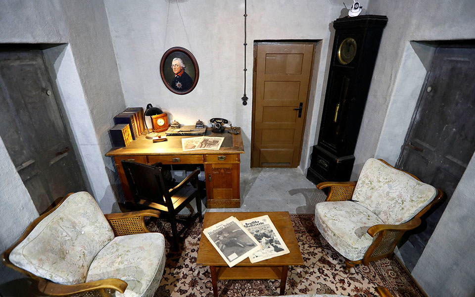 Επιστημονικό τέλος στις θεωρίες συνωμοσίας: Ο Χίτλερ αυτοκτόνησε στο καταφύγιό του-1