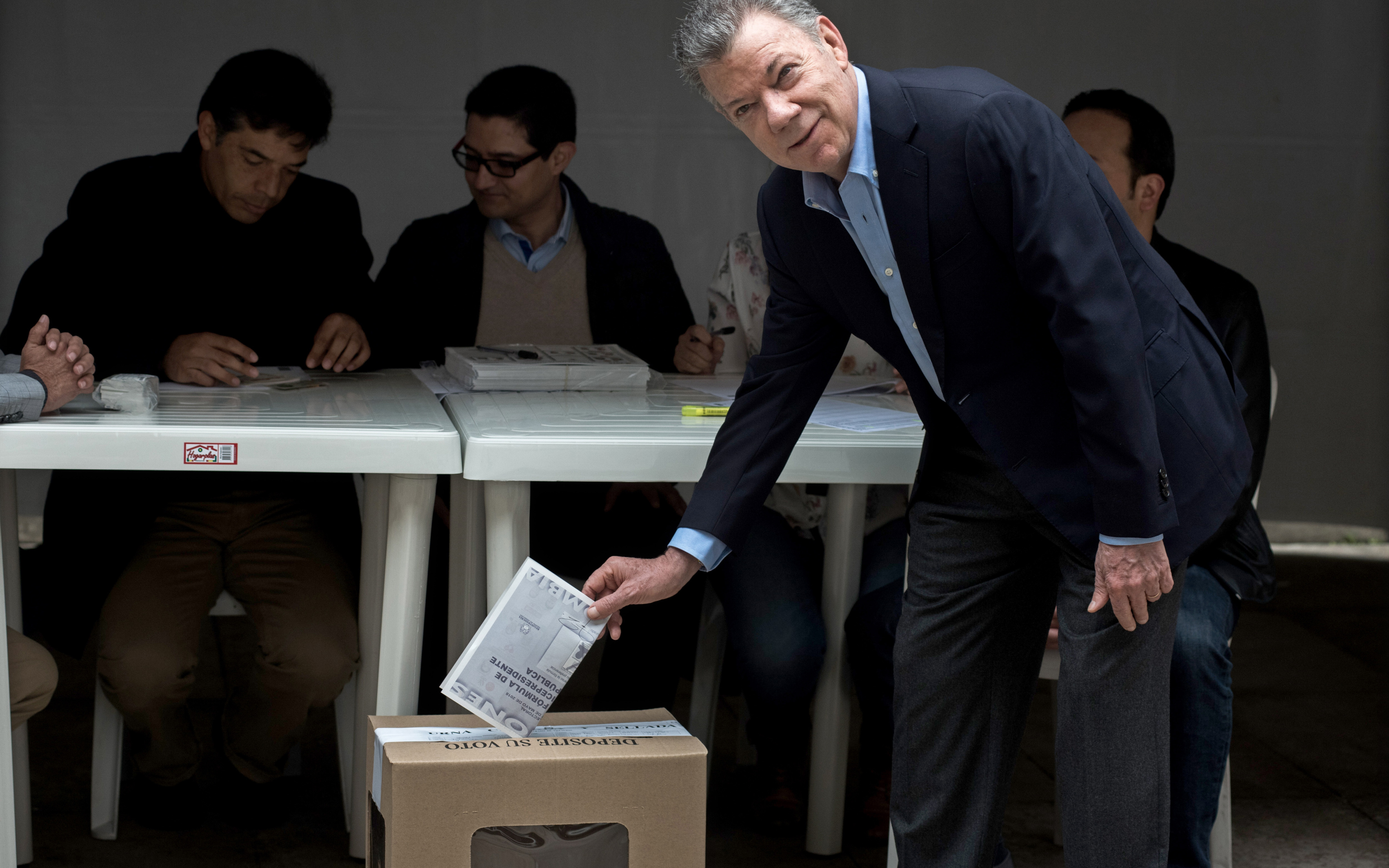 Κολομβία: Ανοιξαν οι κάλπες για την εκλογή νέου προέδρου-1