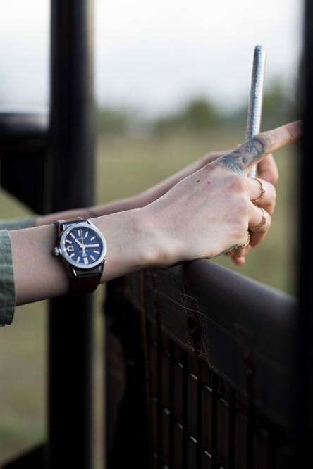 H Cara Delevingne στην Αφρική με την TAG HEUER-5