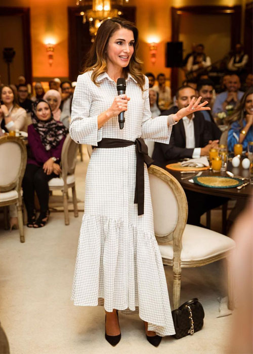 6 λόγοι για τους οποίους πιστεύουμε ότι η Βασίλισσα Ράνια είναι η πιο στιλάτη royal-9