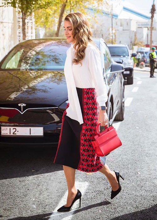 6 λόγοι για τους οποίους πιστεύουμε ότι η Βασίλισσα Ράνια είναι η πιο στιλάτη royal-5