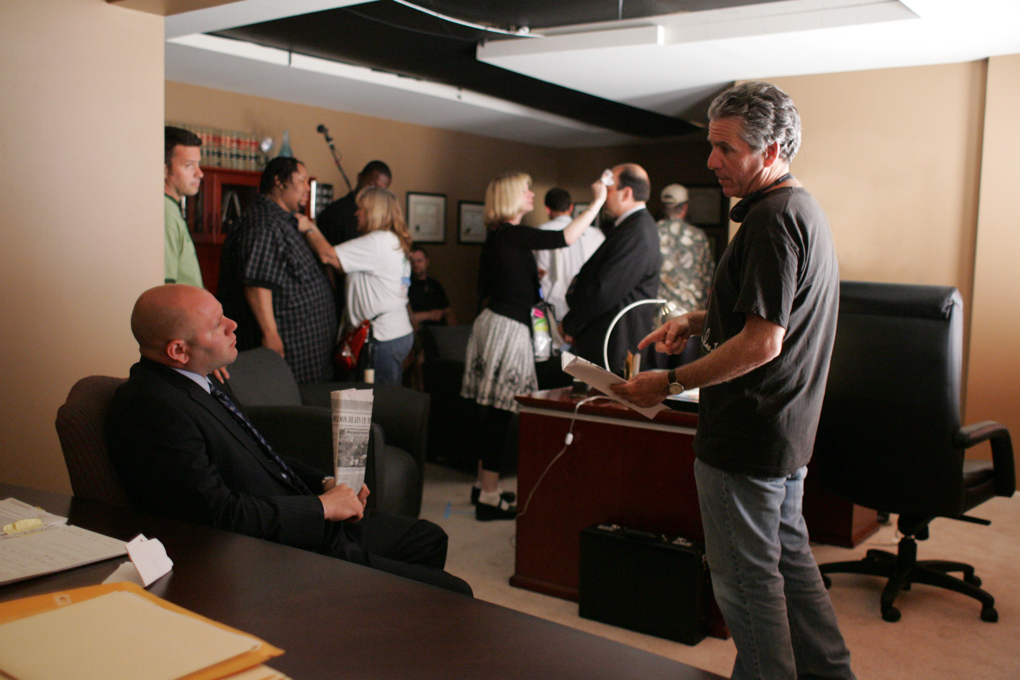 Νταν Ατίας στην «Κ»: Ενας σκηνοθέτης «χρυσών» σειρών-1