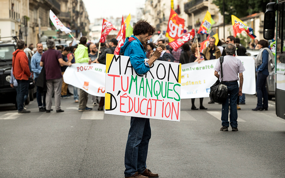 «Οι Γάλλοι απεχθάνονται την ευθεία γραμμή»-2