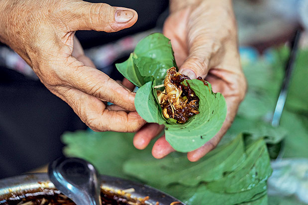 Μπανγκόκ: Ένα satay για τον δρόμο-4