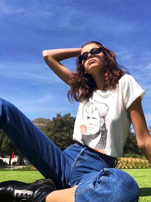 4 celebrities μας δείχνουν 4 διαφορετικά σύνολα για αυτό το ΣΚ-4