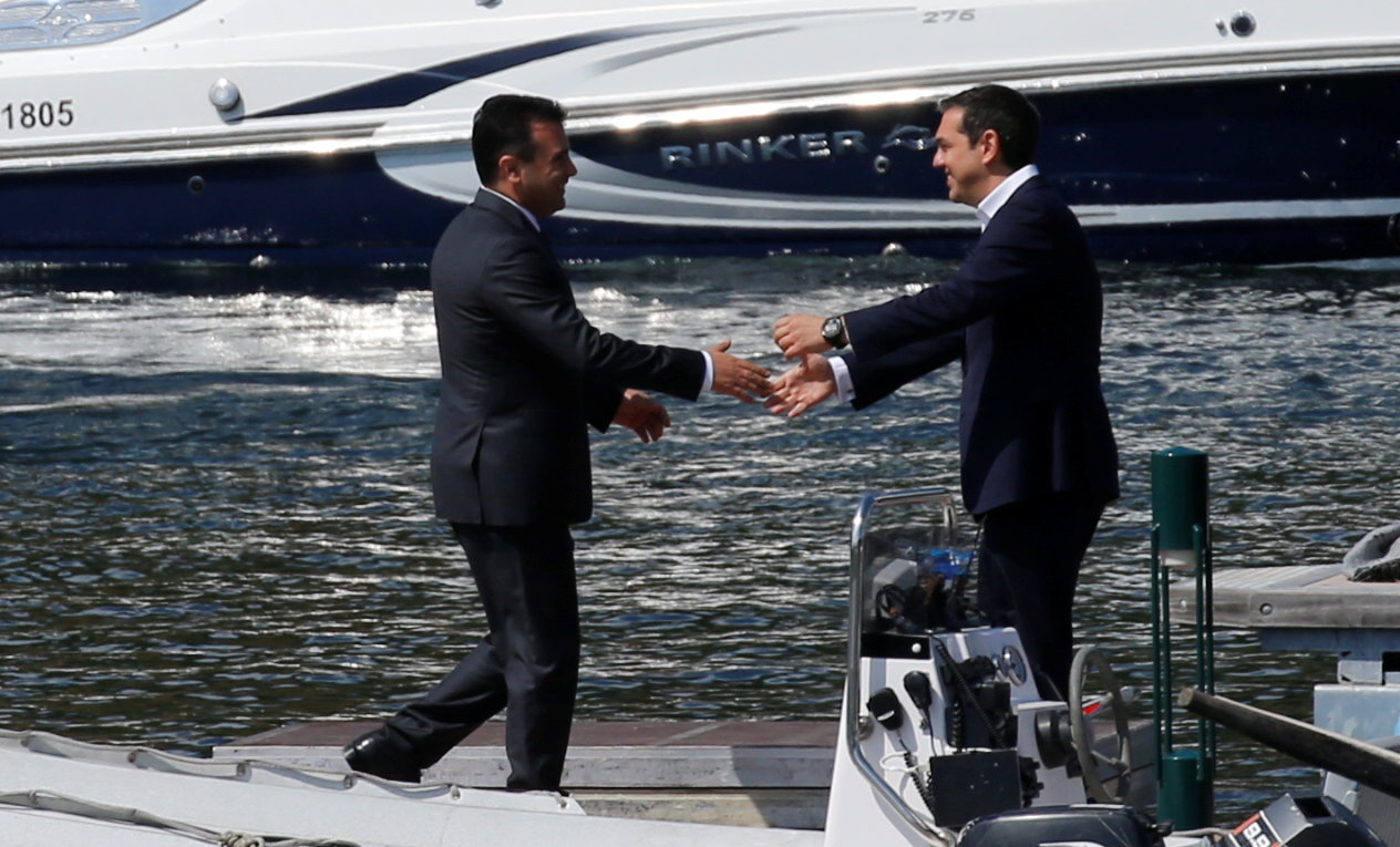 Καρέ – καρέ το «τελετουργικό» στις Πρέσπες-11