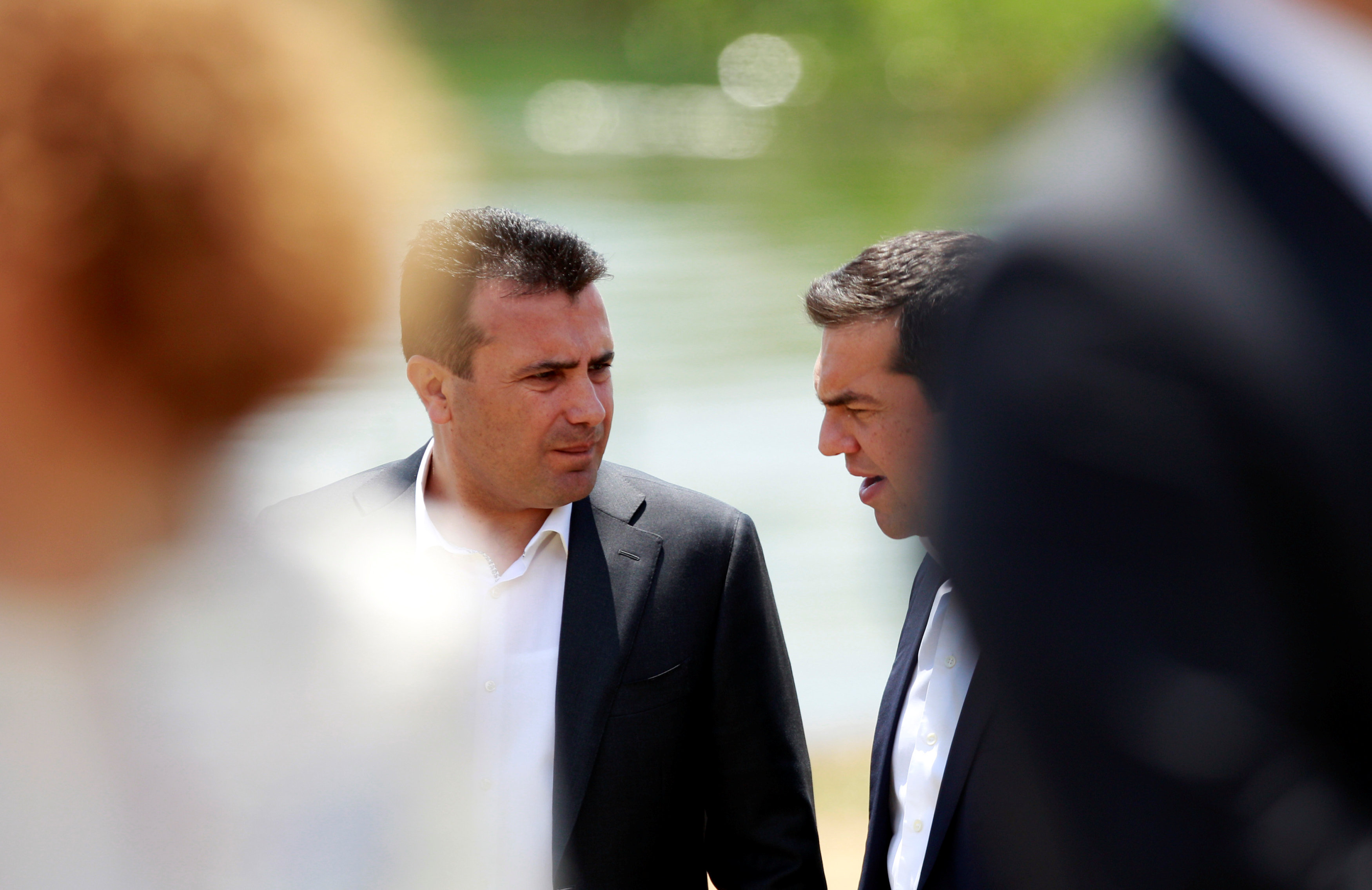 Καρέ – καρέ το «τελετουργικό» στις Πρέσπες-4