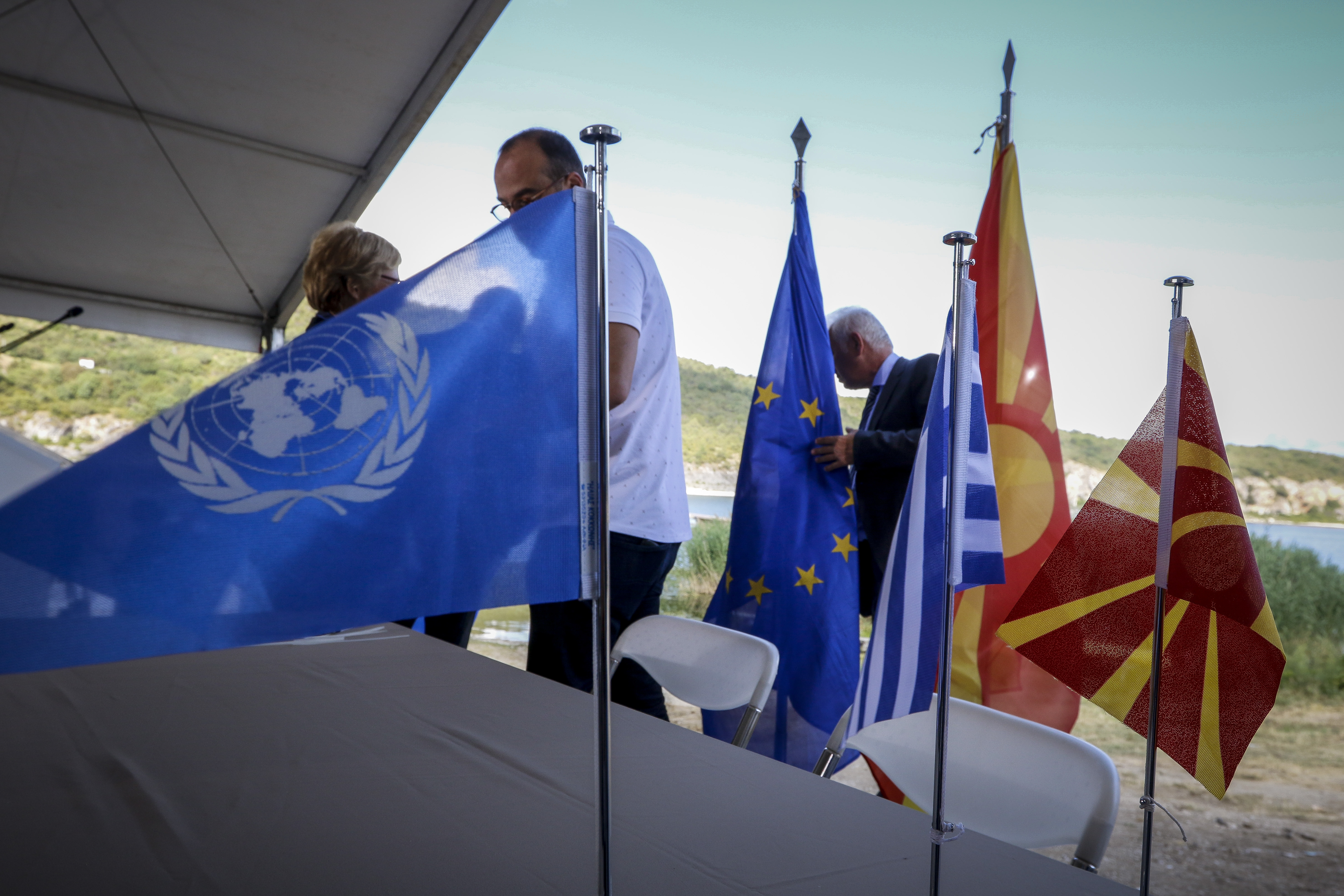 Καρέ – καρέ το «τελετουργικό» στις Πρέσπες-17