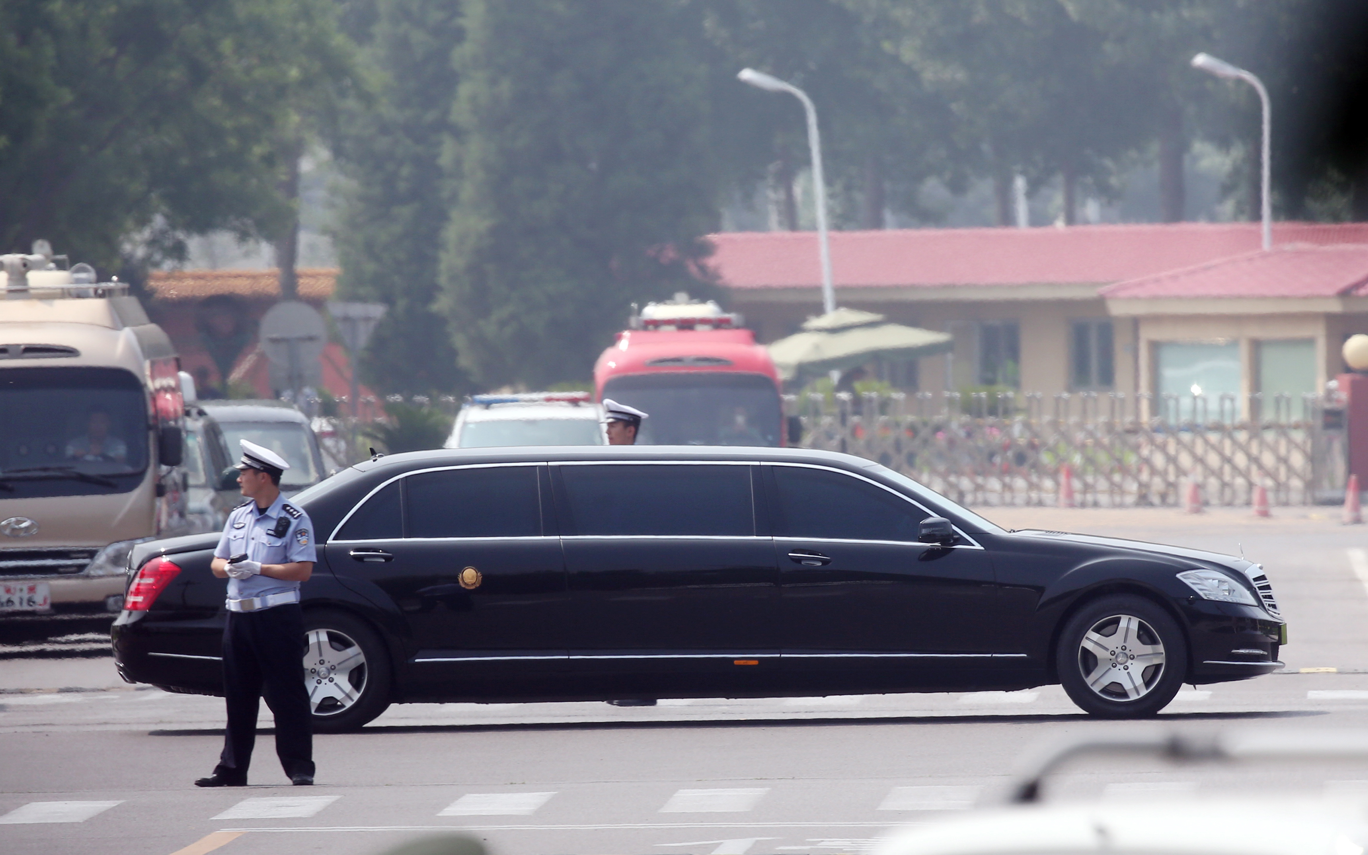 Ο Κινέζος πρόεδρος πλέκει το εγκώμιο του Κιμ και υπόσχεται υποστήριξη στην Πιονγκγιάνγκ-3