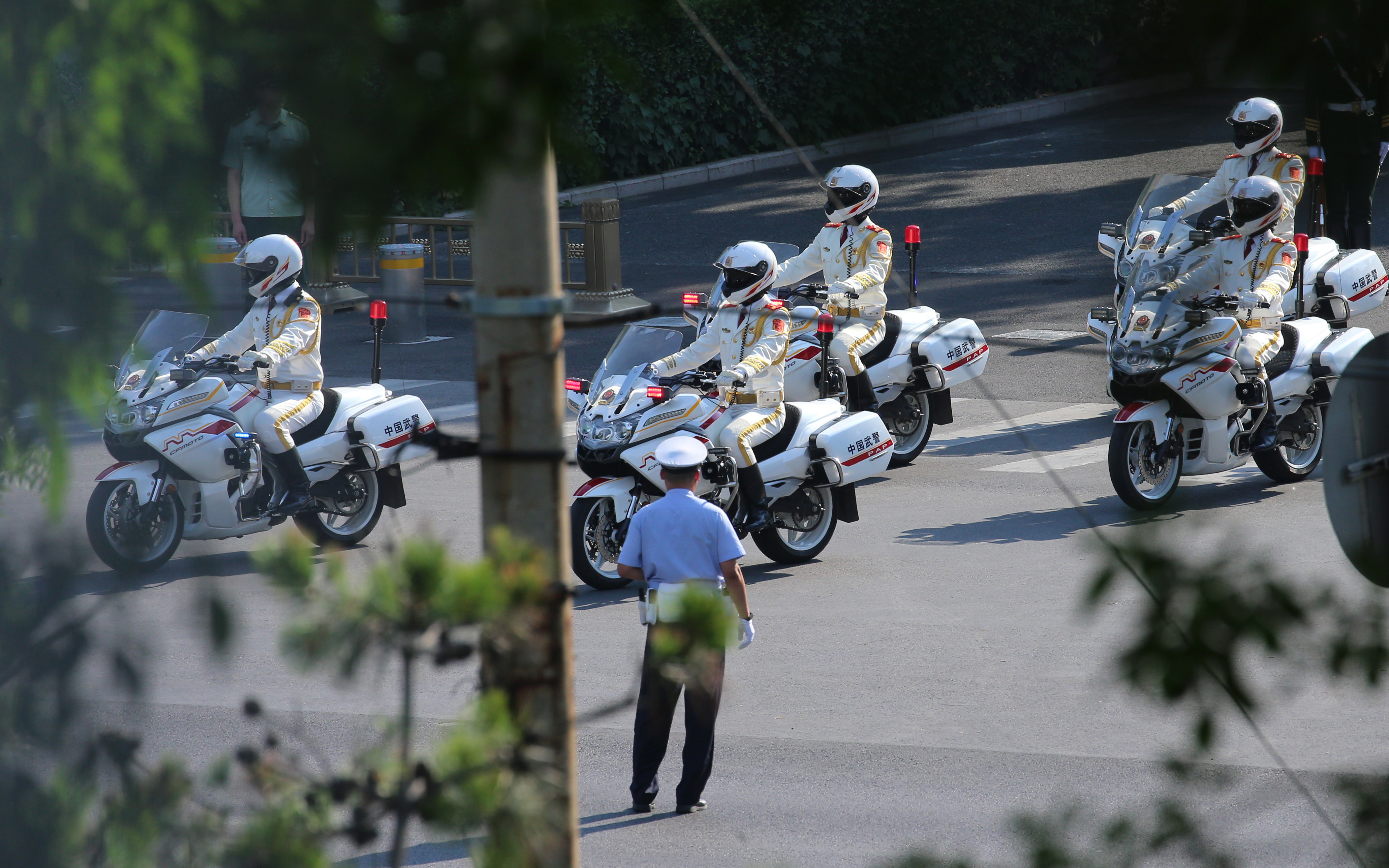 Ο Κινέζος πρόεδρος πλέκει το εγκώμιο του Κιμ και υπόσχεται υποστήριξη στην Πιονγκγιάνγκ-4