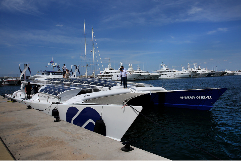 Στη Μαρίνα Φλοίσβου έδεσε το πιο ενεργειακό σκάφος -Κινείται με ηλεκτρικό ρεύμα και υδρογόνο-1