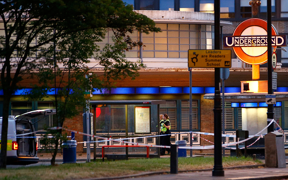 Λονδίνο: Σε βραχυκύκλωμα οφείλεται η εκρηξη στο σταθμό του μετρό-1