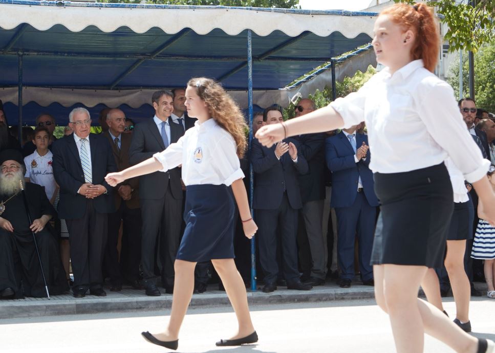 Τι απάντησε ο Μητσοτάκης σε πολίτη που του είπε «δώστα όλα»-1