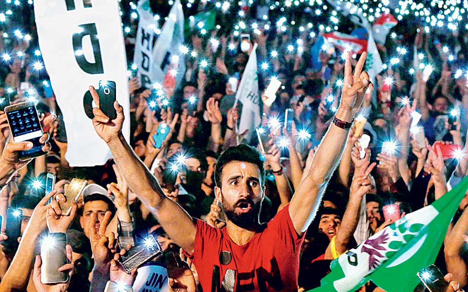 Η Τουρκία, ο Οργουελ και η… γάτα-2