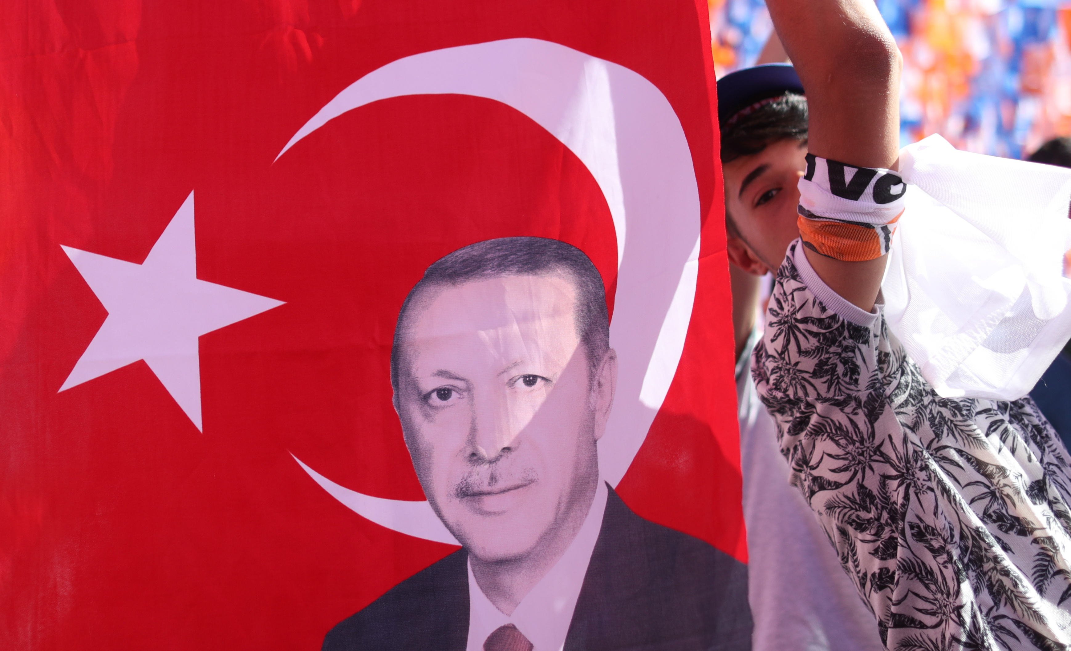 Τουρκία: Οργανώσεις, πολίτες και κόμματα κινητοποιούνται για την επιτήρηση των εκλογών-3