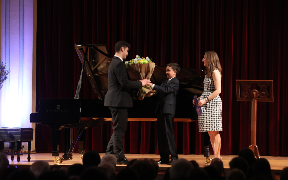 Η φιλανθρωπική οργάνωση «Aurora», που πολεμάει τη λευχαιμία, ανατέλλει στη χώρα μας-2