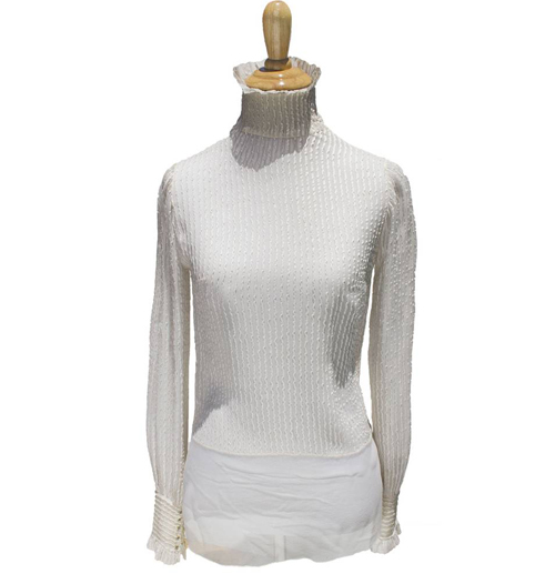 Σε δημοπρασία η μπλούζα της ”Ωραίας μου Κυρίας”-1