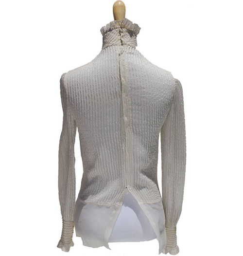 Σε δημοπρασία η μπλούζα της ”Ωραίας μου Κυρίας”-2