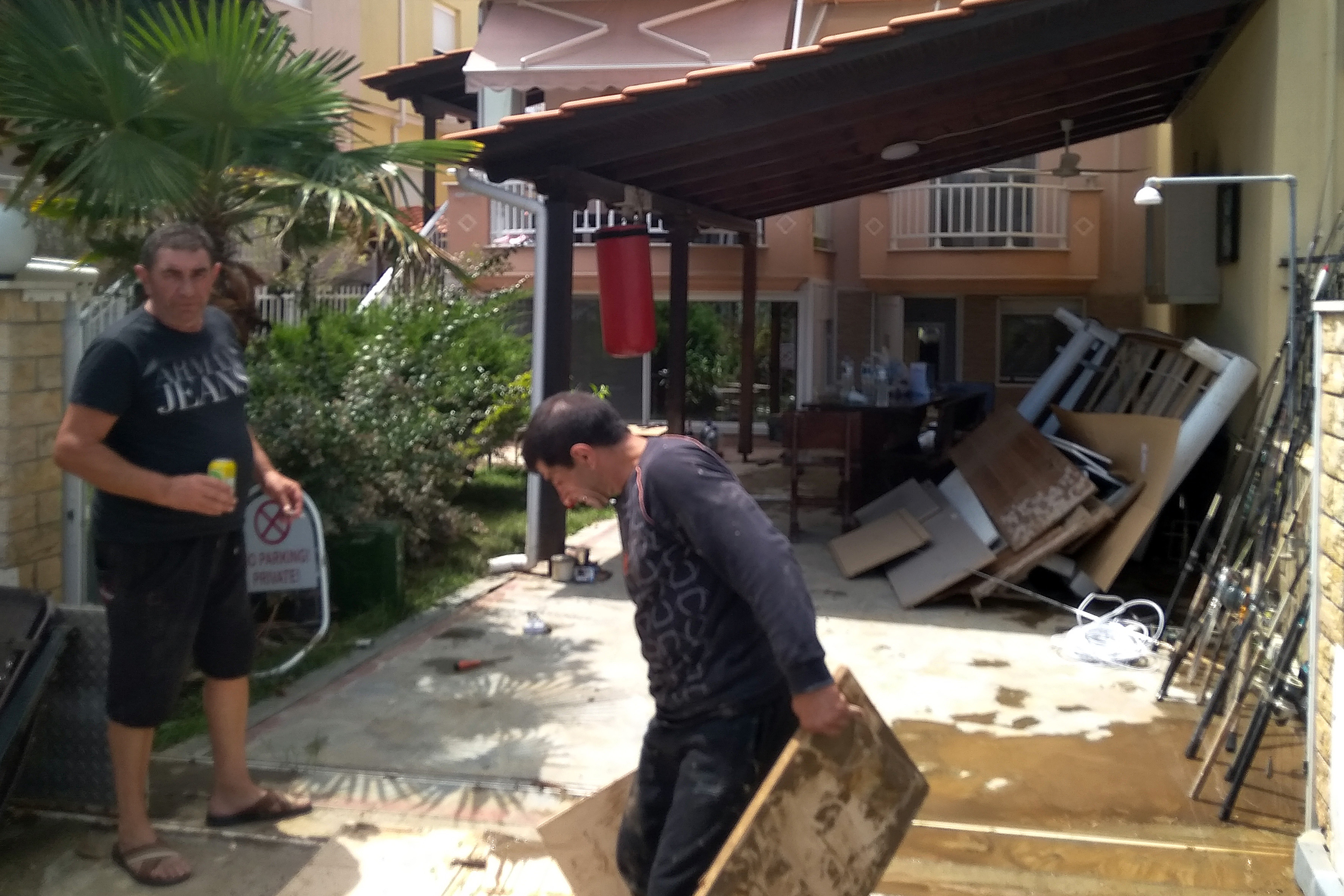 Η επόμενη μέρα από το πέρασμα της κακοκαιρίας στα Βρασνά Θεσσαλονίκης-4