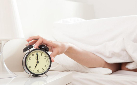 5 πράγματα που ΔΕΝ πρέπει να κάνεις αν θέλεις να μείνεις νέα-2