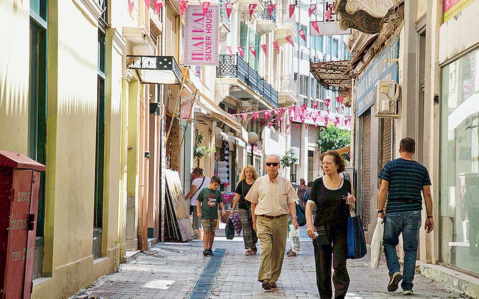 Ενα τρίγωνο μεγαλώνει στην Αθήνα-1