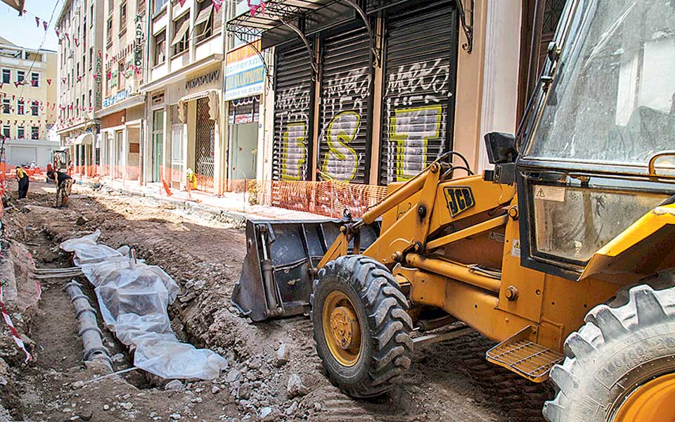 Ενα τρίγωνο μεγαλώνει στην Αθήνα-3