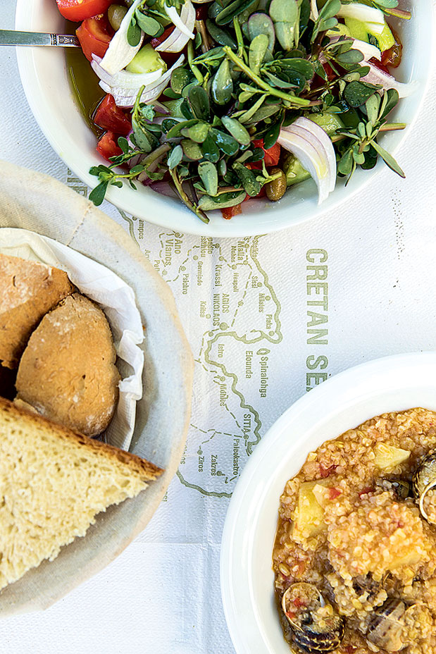 Αφιέρωμα Κρήτη: Στον παλιό τον καφενέ-1