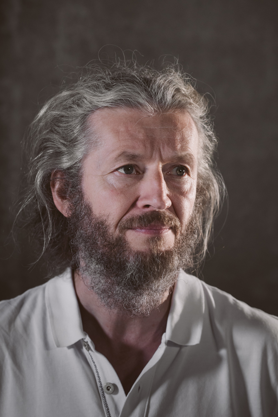 Ζούμε μια παγκόσμια κωμωδία-1