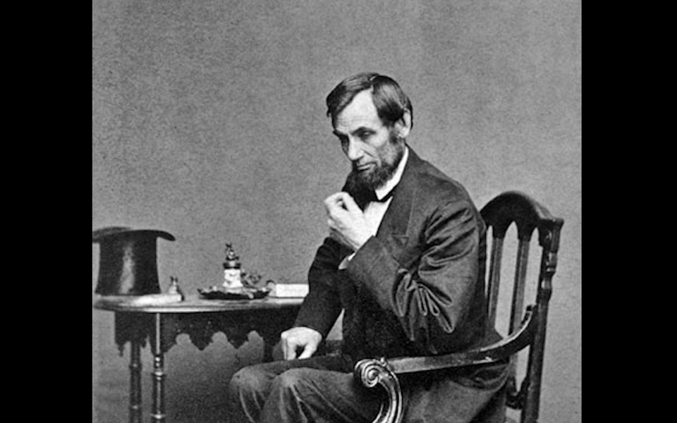 «Ο υλισμός κερδίζει την πνευματικότητα»-2