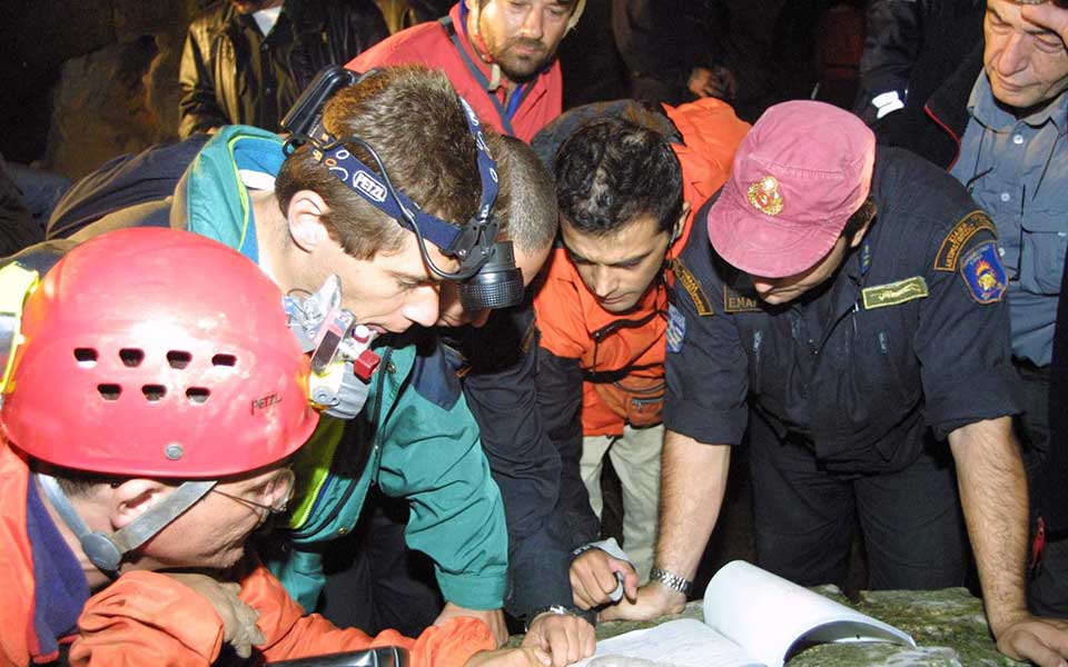 Οι αναμνήσεις από μια παράτολμη επιχείρηση διάσωσης-2