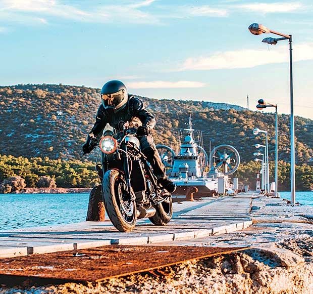 Στους δρόμους η πρώτη ελληνική μοτοσικλέτα-1