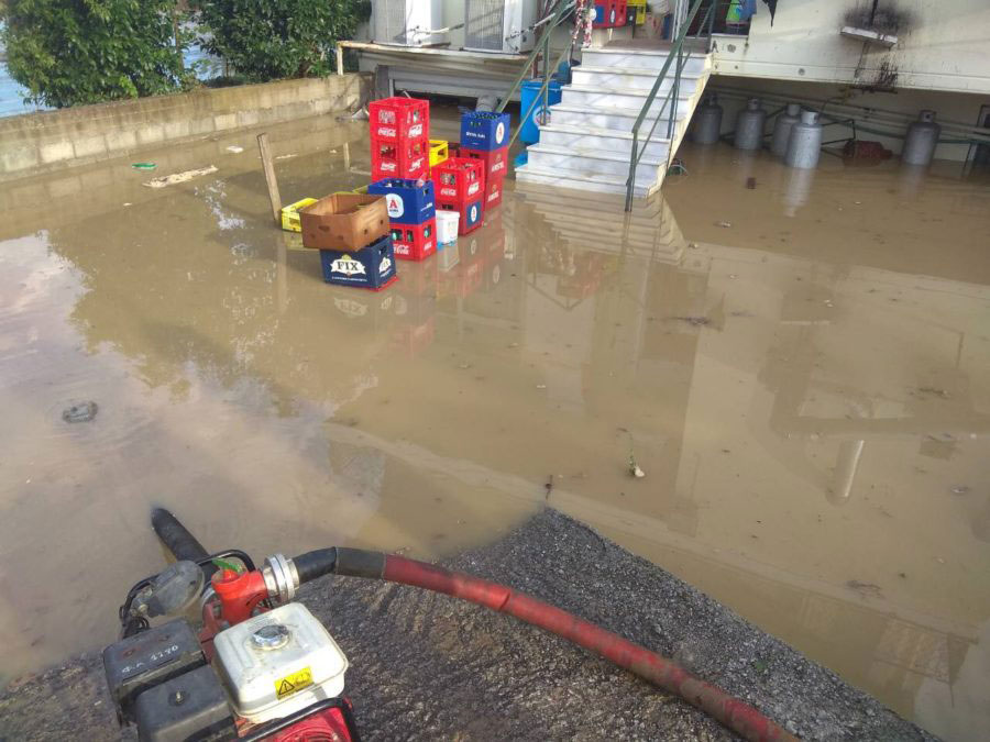 Πλημμύρες και ζημιές σε καλλιέργειες από την κακοκαιρία στα Φάρσαλα (φωτογραφίες)-2