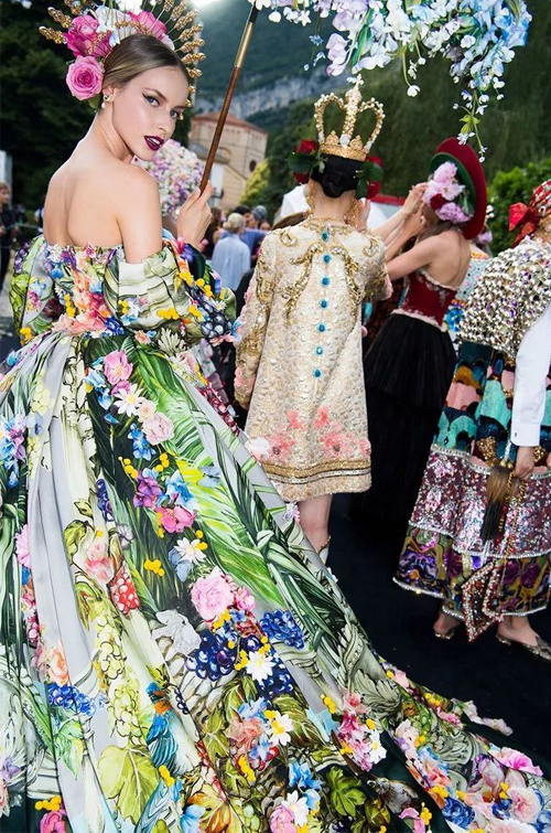 Το μεγαλοπρεπές σόου των Dolce & Gabbana στη Λίμνη Κόμο που θα σε καθήλωσει…-4