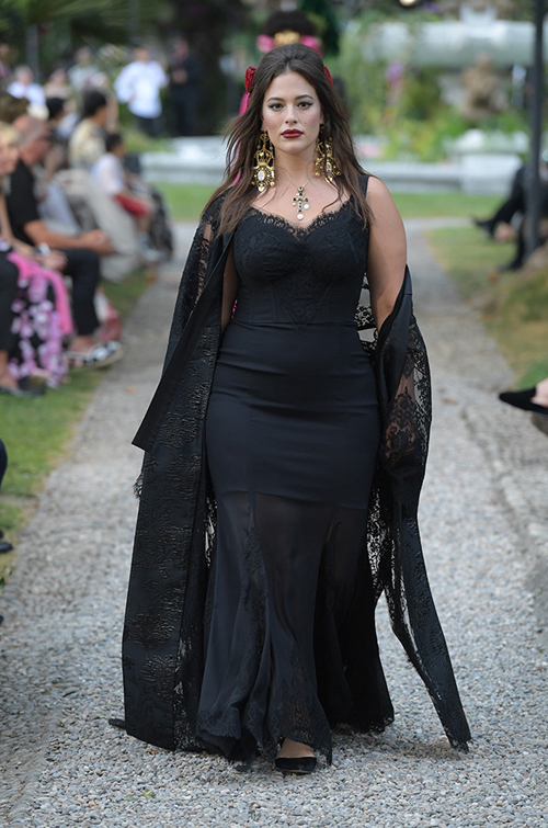 Το μεγαλοπρεπές σόου των Dolce & Gabbana στη Λίμνη Κόμο που θα σε καθήλωσει…-7